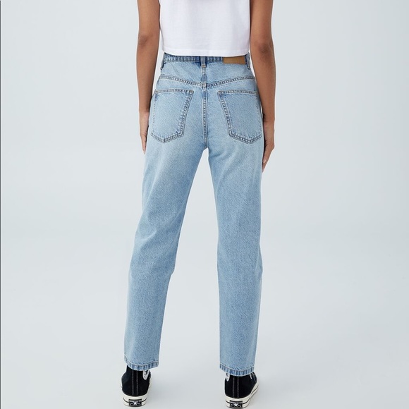 Cotton On High Wasted Mom Jeans - Picture 4 of 6